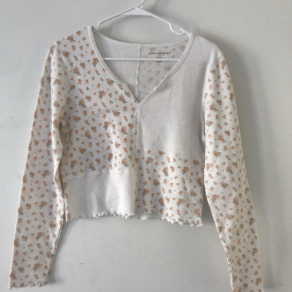 American Eagle long sleeve tee